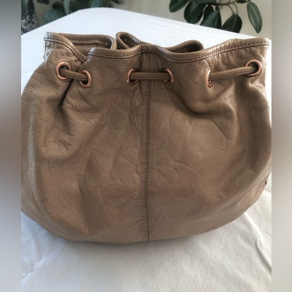 TED BAKER Crinkled Leather Chunky Chain Drawstring Bag - Picture 3 of 16